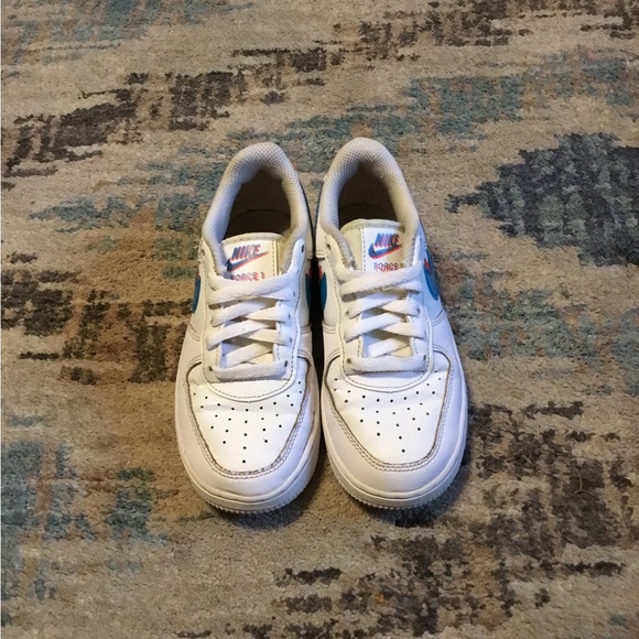 Nike Air Force 1 - Picture 2 of 5